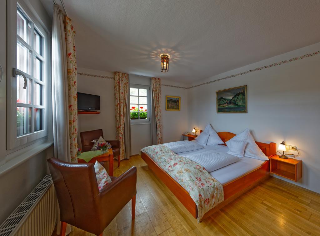 Altes Zollhaus Bed & Breakfast Beilstein  Ngoại thất bức ảnh